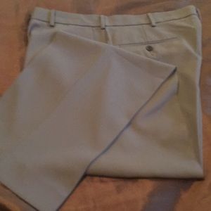 Men’s Dockers dress slacks. Light brown. W36XL32. Excellent used condition.